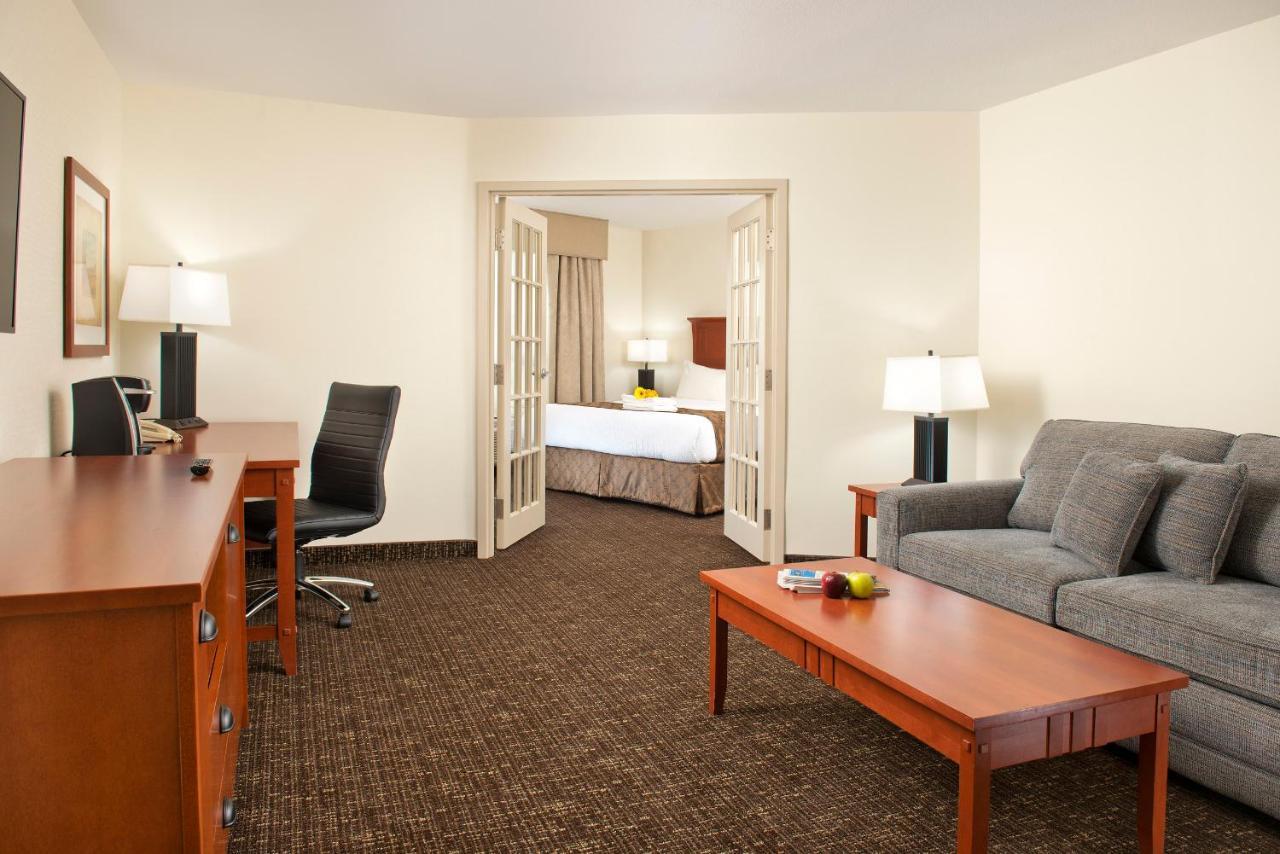 Gold Eagle Lodge North Battleford Esterno foto