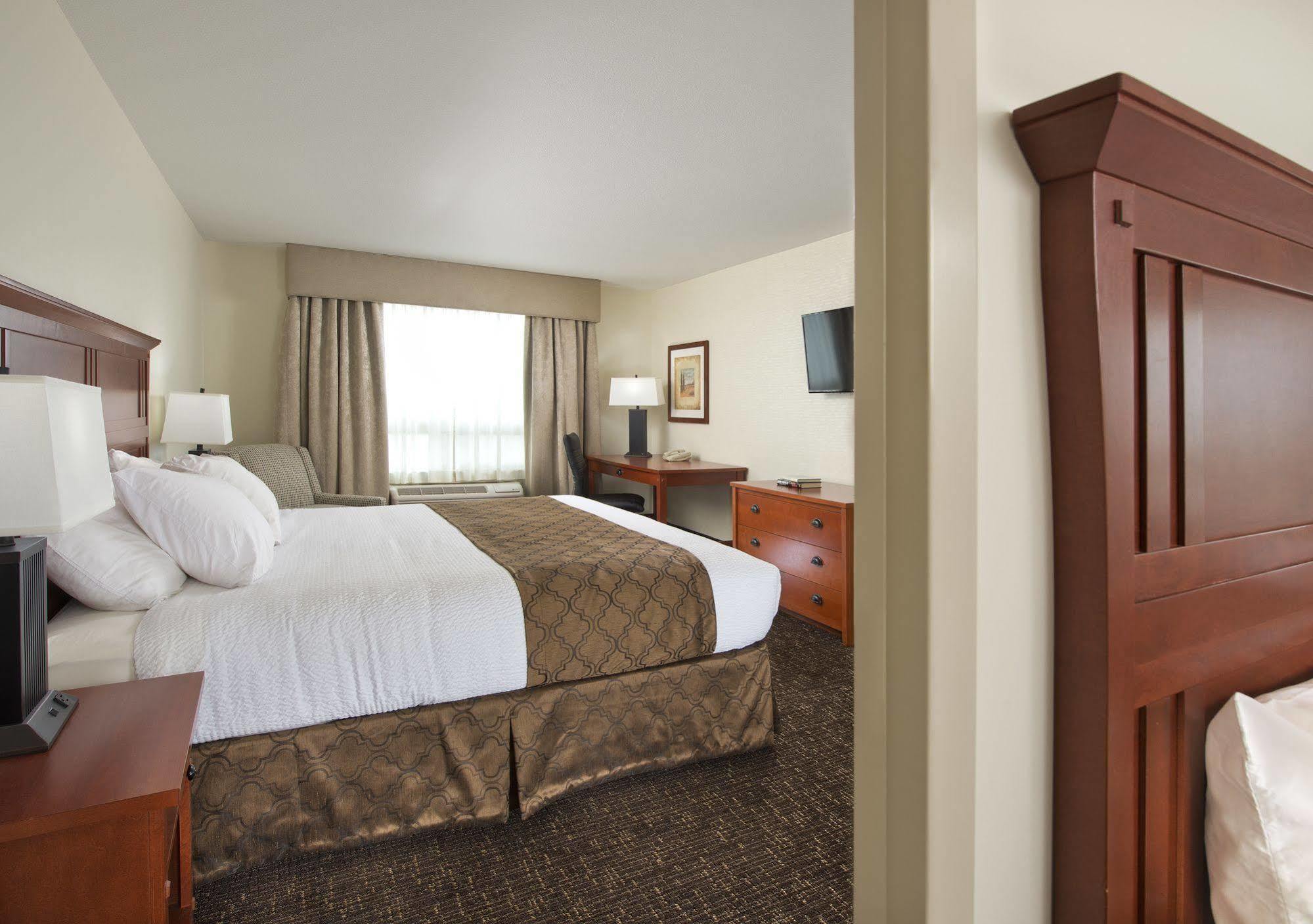 Gold Eagle Lodge North Battleford Esterno foto