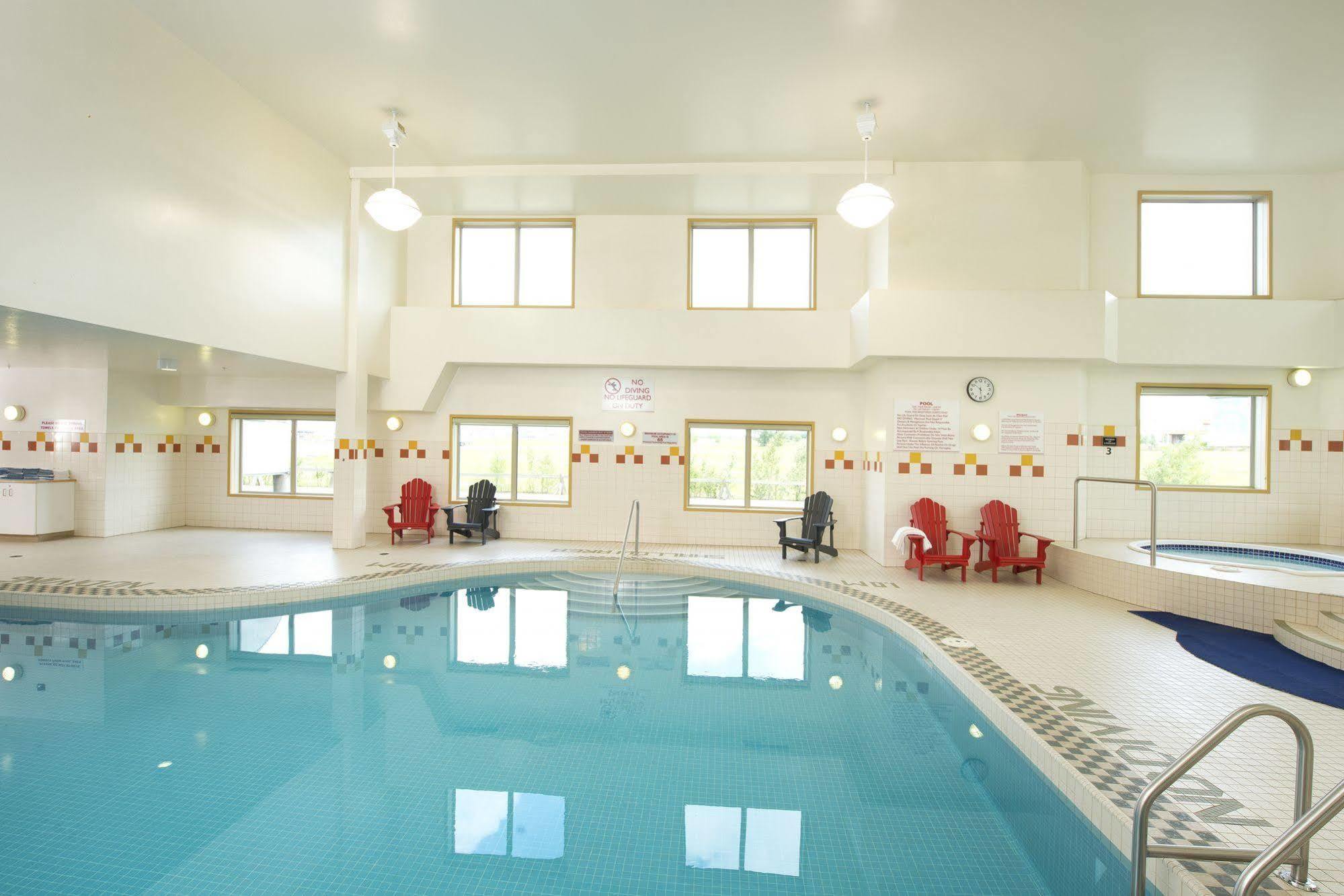 Gold Eagle Lodge North Battleford Esterno foto