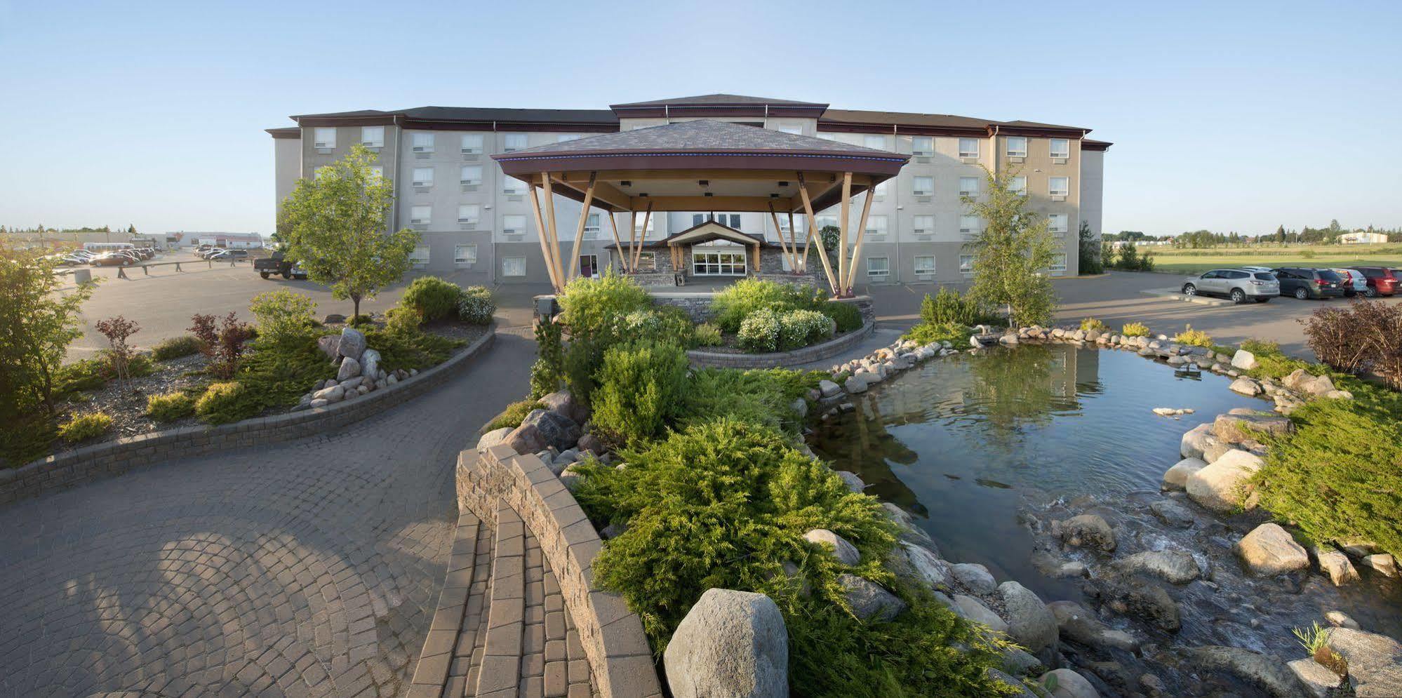 Gold Eagle Lodge North Battleford Esterno foto